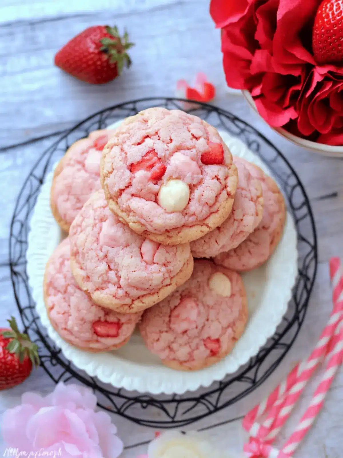 Strawberry Milkshake Cookies